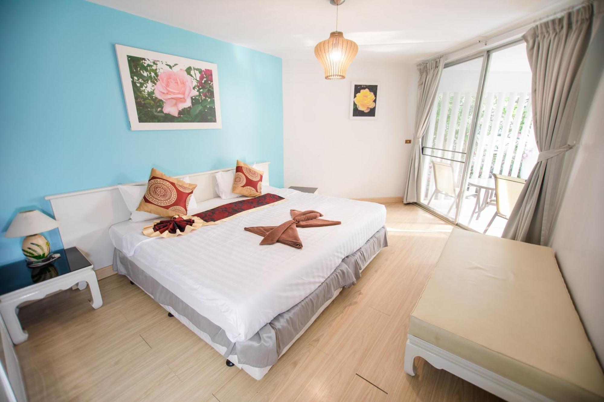 Villa Navin Jomtien Beach Exterior photo