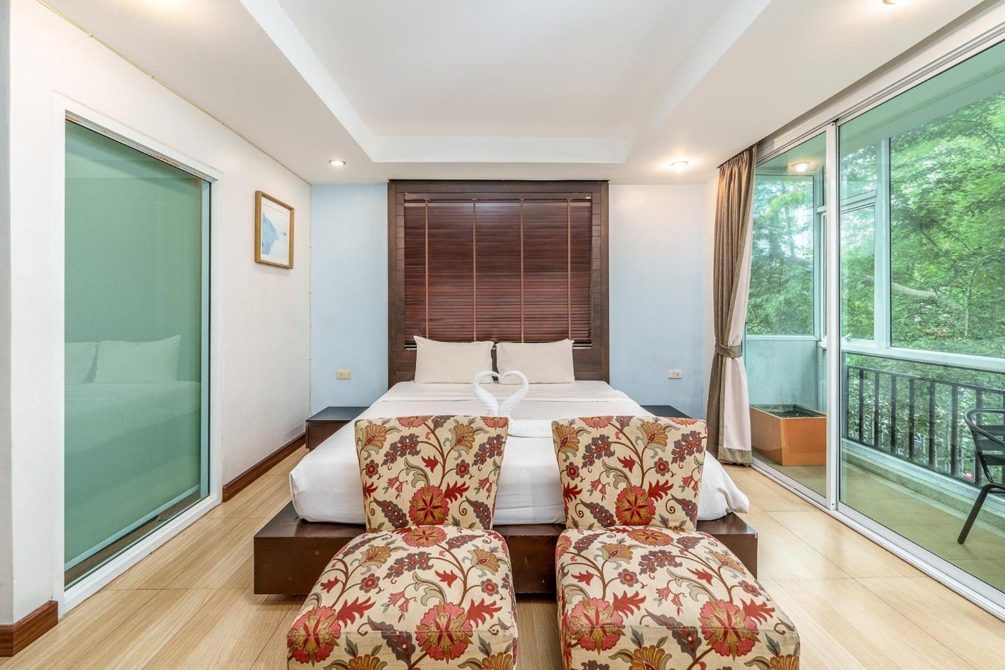 Villa Navin Jomtien Beach Exterior photo